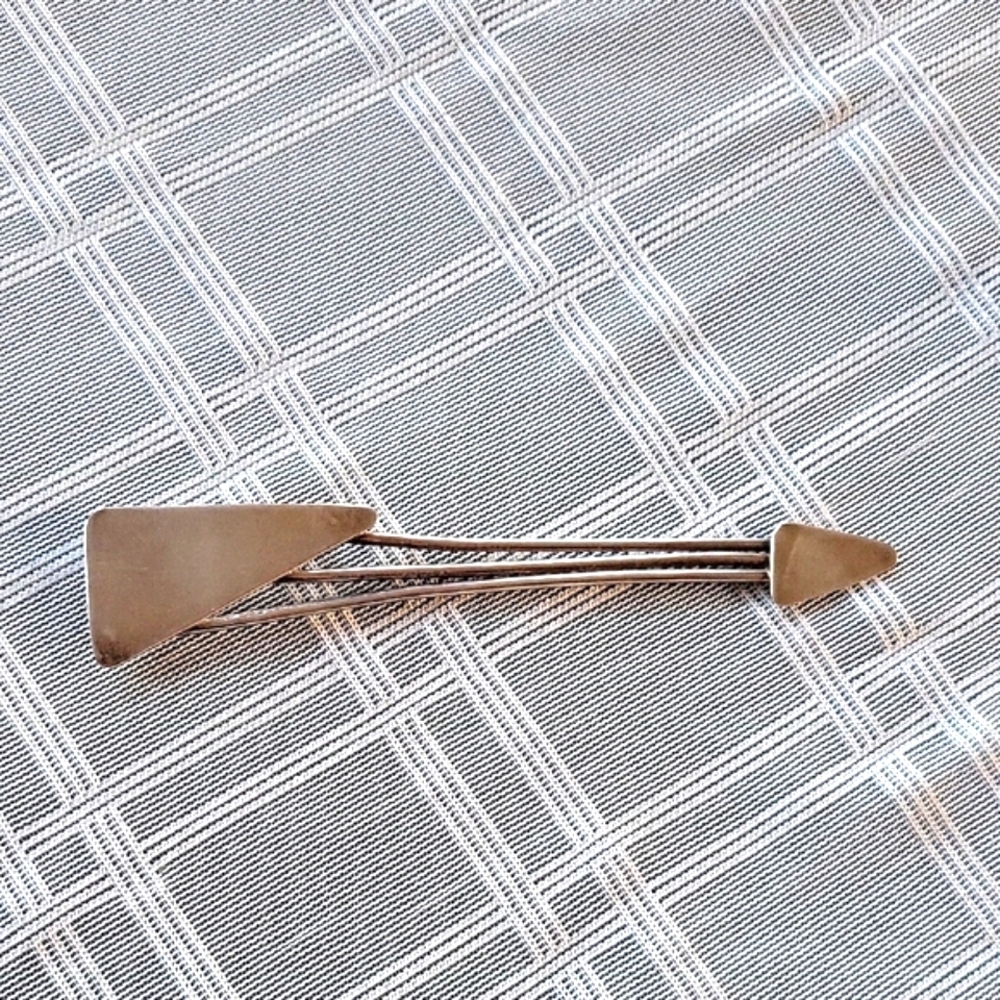BHM Sterling Vintage Contemporary Arrow Brooch